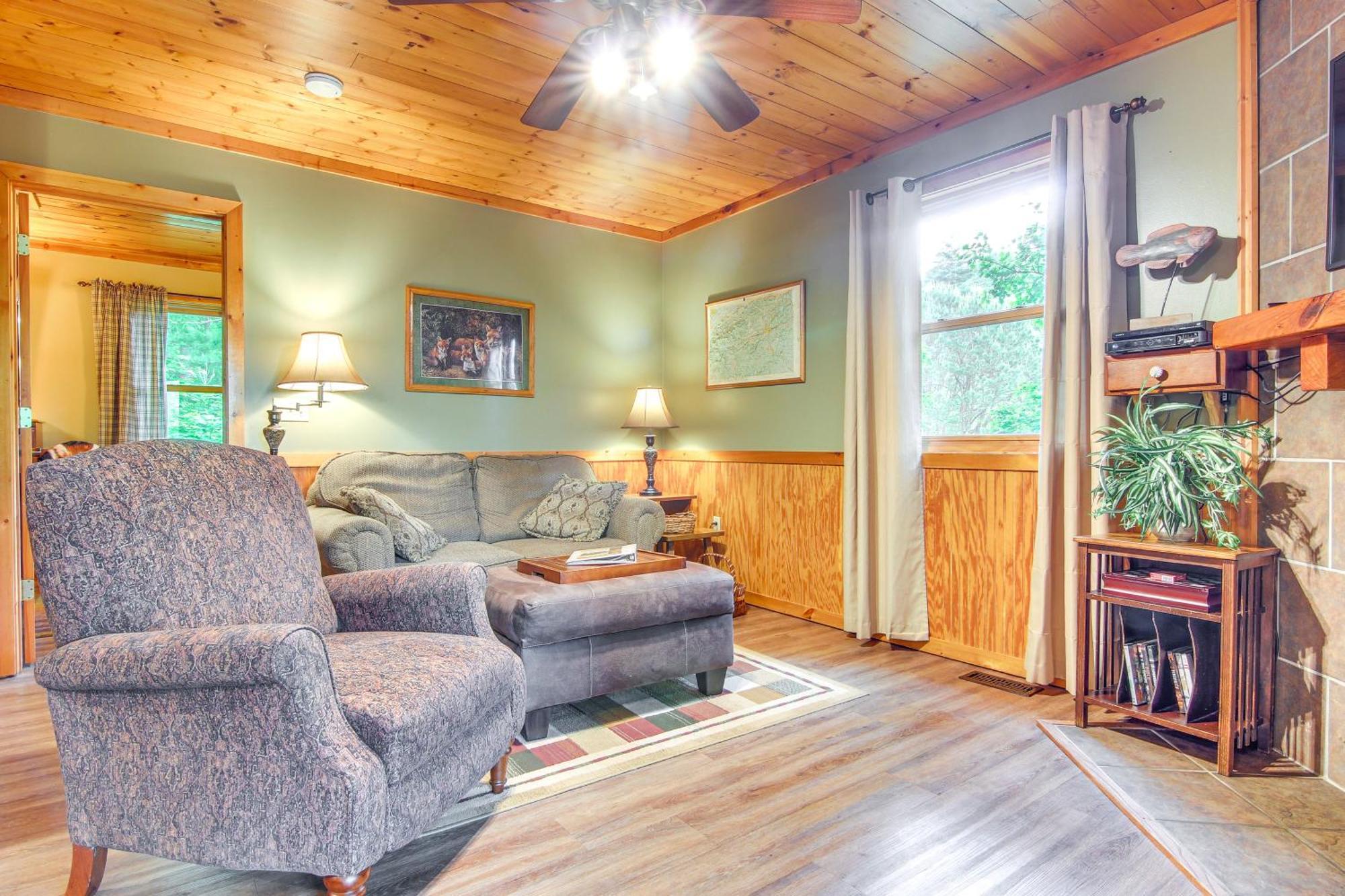 Charming Fox Den Cabin In Whittier With Hot Tub! Exterior photo