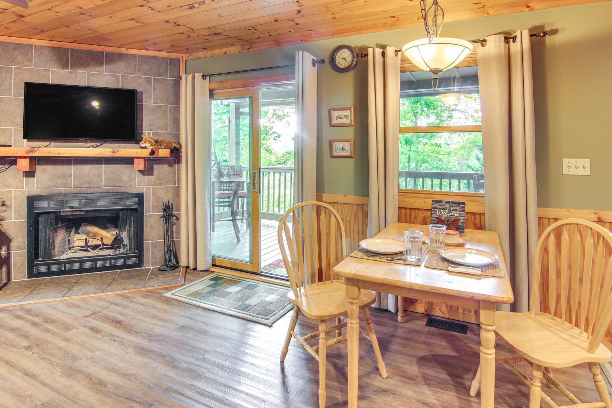 Charming Fox Den Cabin In Whittier With Hot Tub! Exterior photo