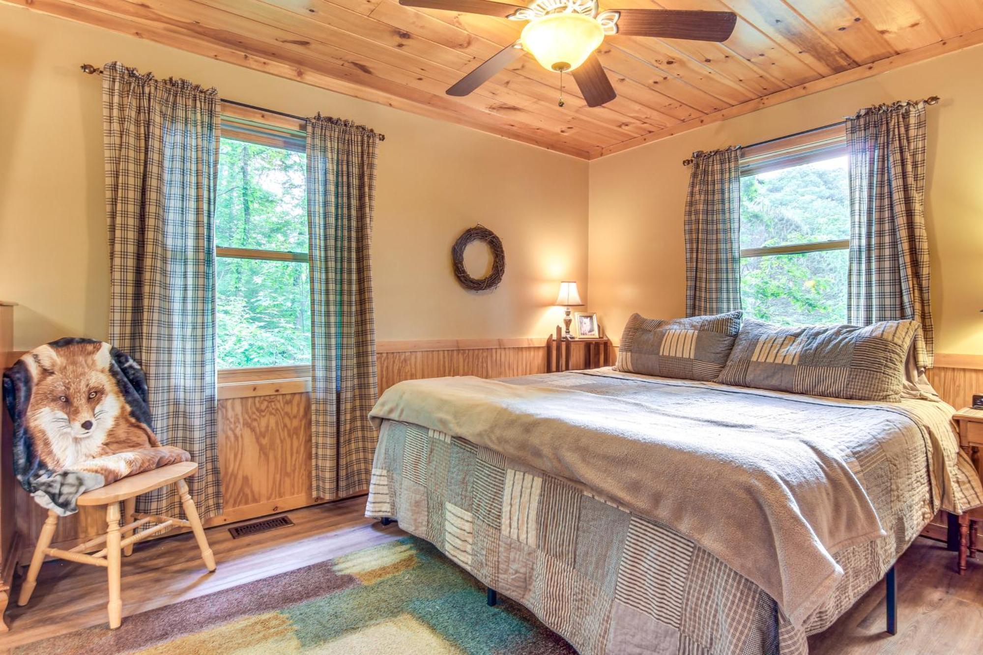 Charming Fox Den Cabin In Whittier With Hot Tub! Exterior photo