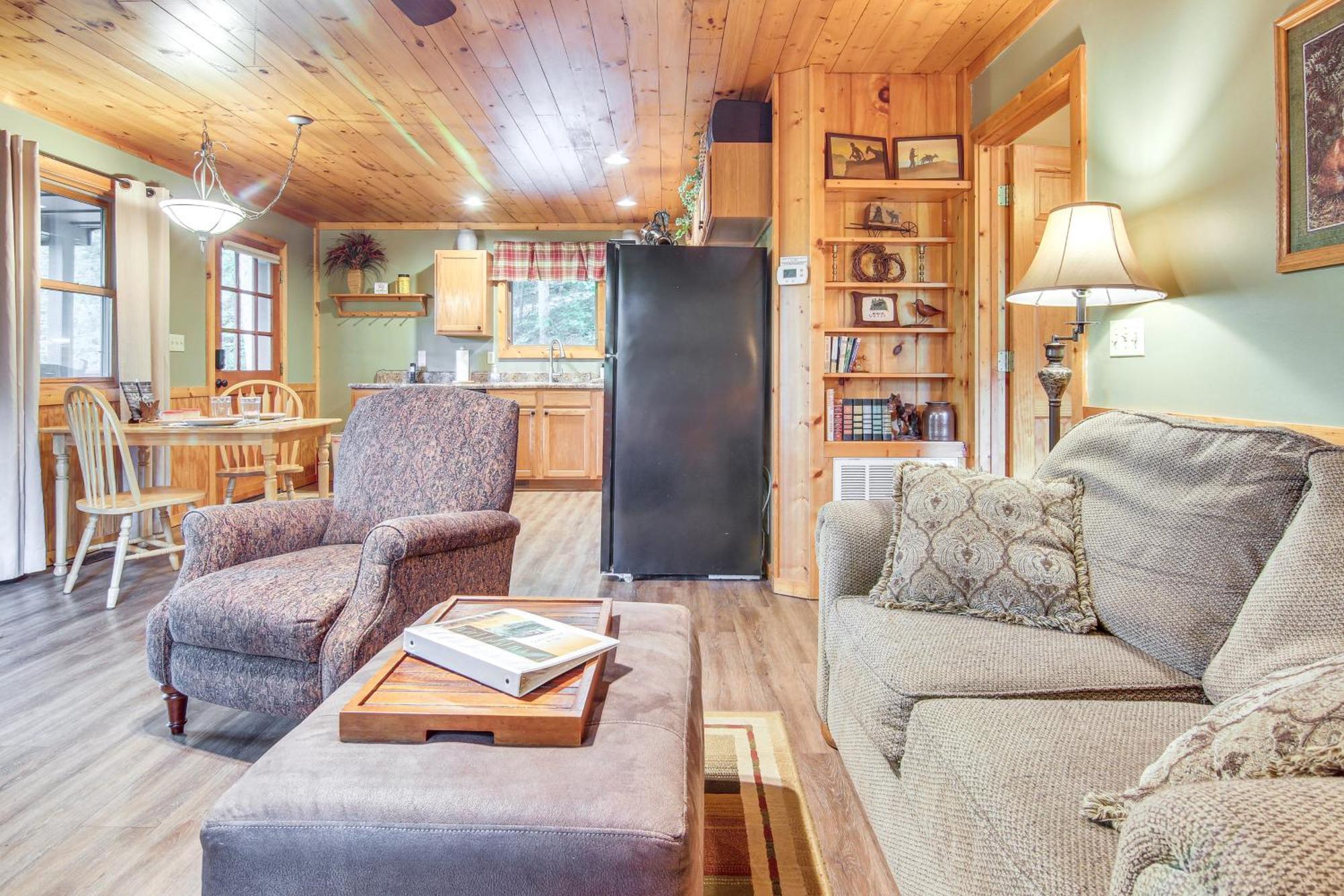 Charming Fox Den Cabin In Whittier With Hot Tub! Exterior photo